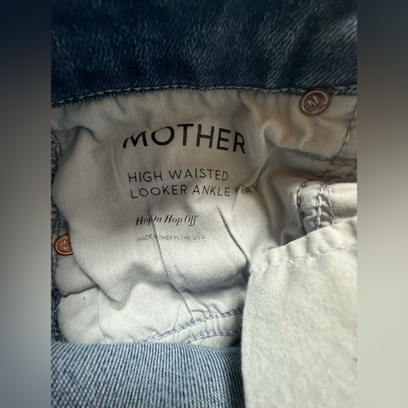 MOTHER High Waisted Looker Ankle Fray in Hop on Hop Off Size 26. - Picture 14 of 14